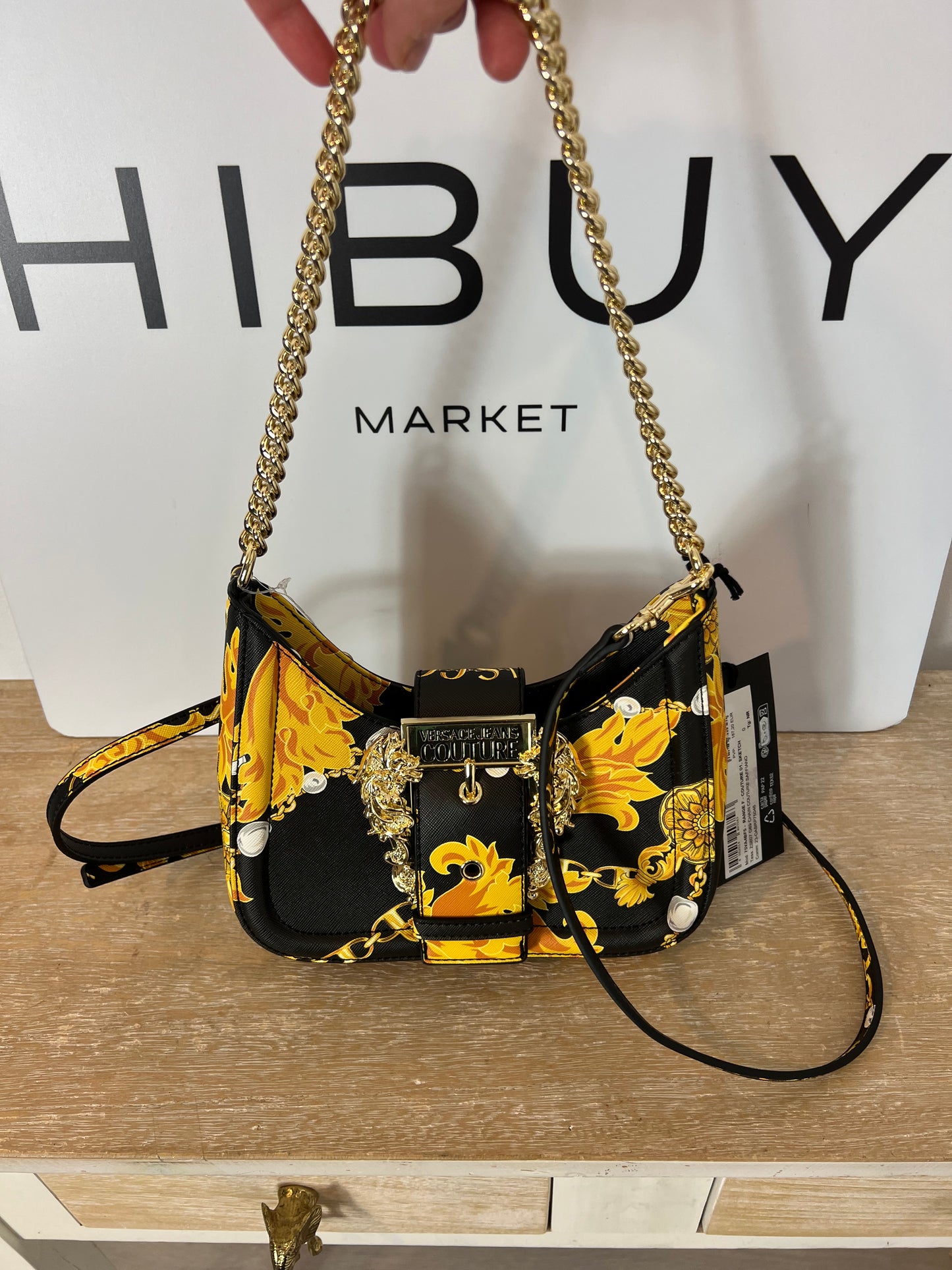 VERSACE JEANS COUTURE. Bolso doble asa y monedero hebilla dorada