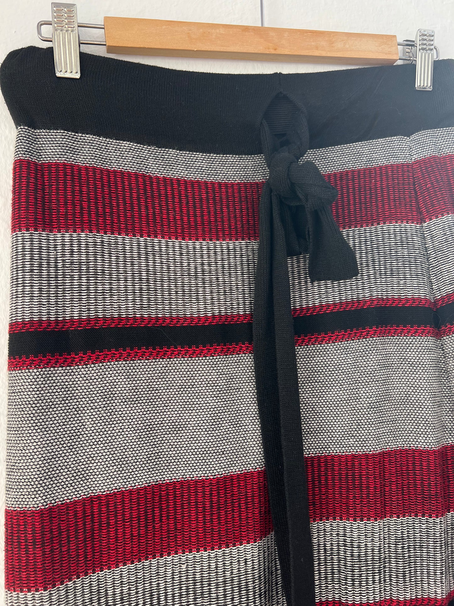 TRUCCO. Conjunto falda y chaleco T.s