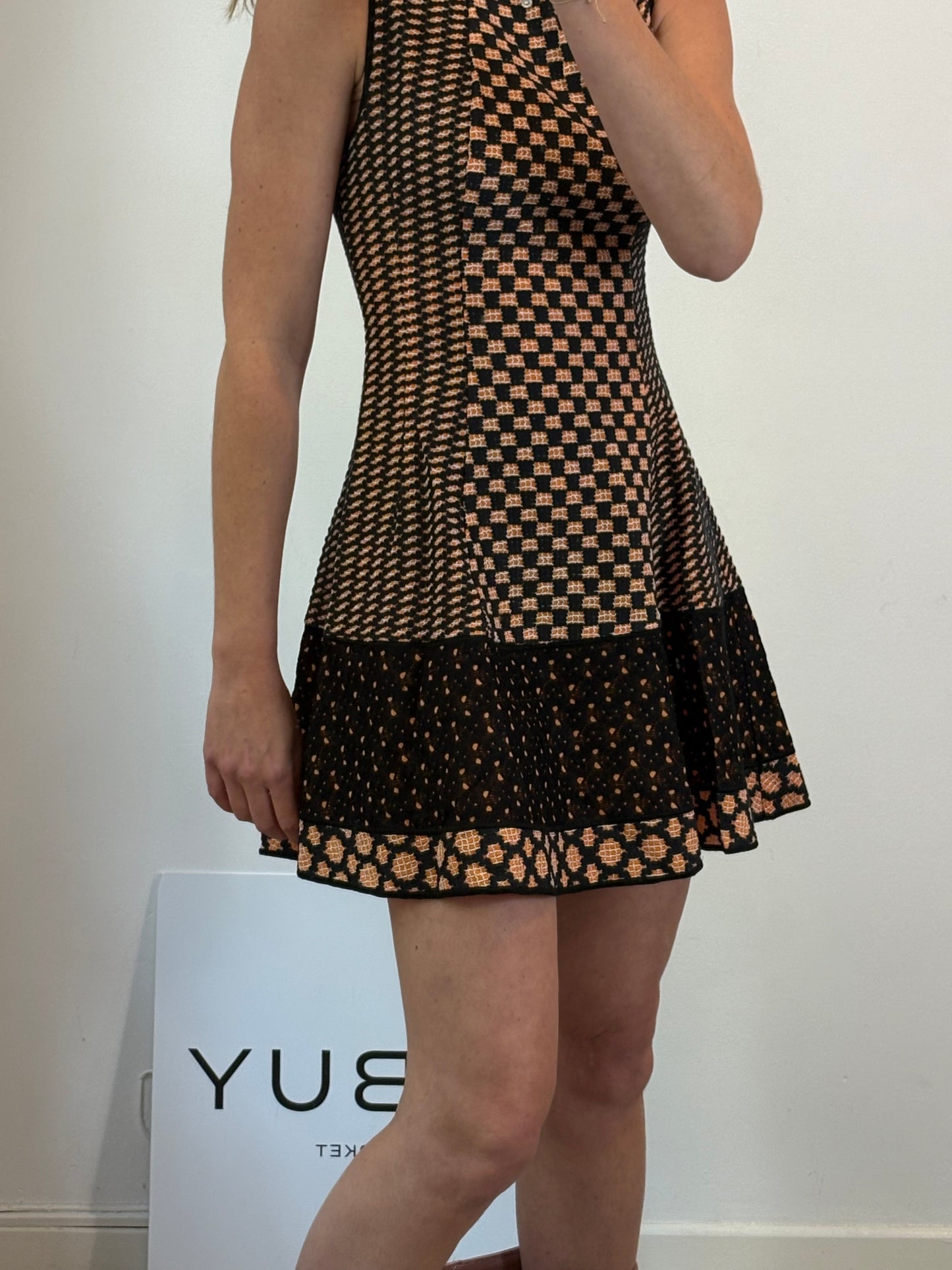 MISSONI. Vestido corto textura. T  44(38)