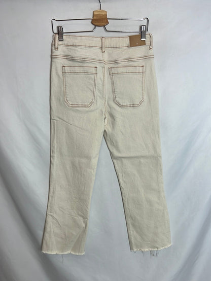 ZARA. Pantalón beige costura T.40