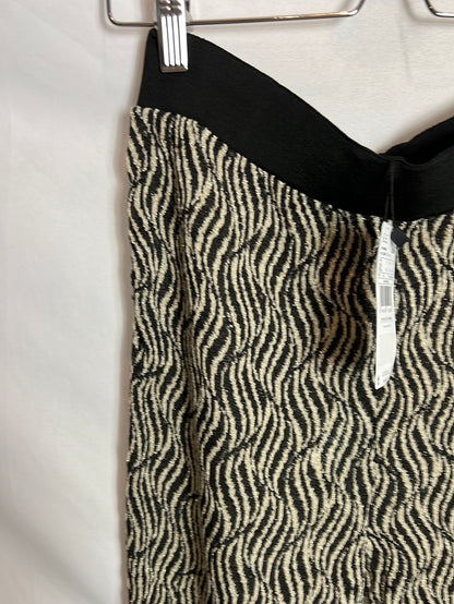 MANGO. Total look Chaqueta y pantalón fluidos hilos brillo. TXL