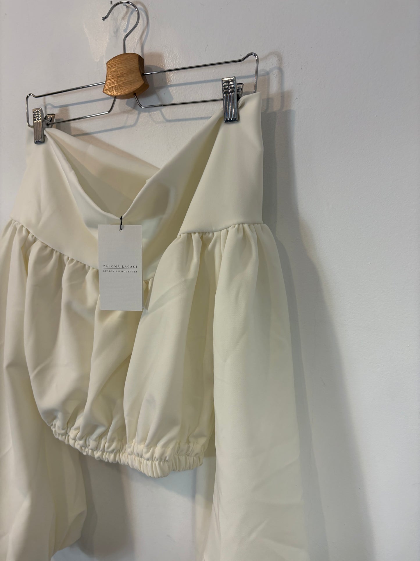 PALOMA LACACI. Top stretch cuello barco