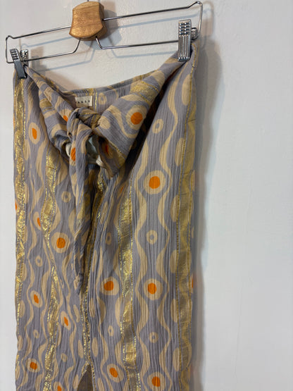 MAKSU. Falda midi detalles dorados