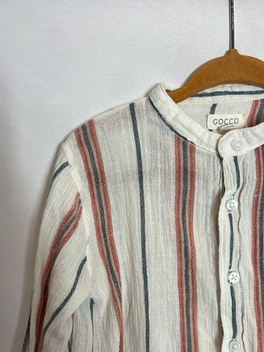GOCCO. Camisa rayas cuello mao. T 12-18 meses