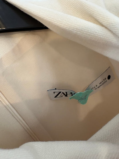 ZARA. Top crudo fruncidos