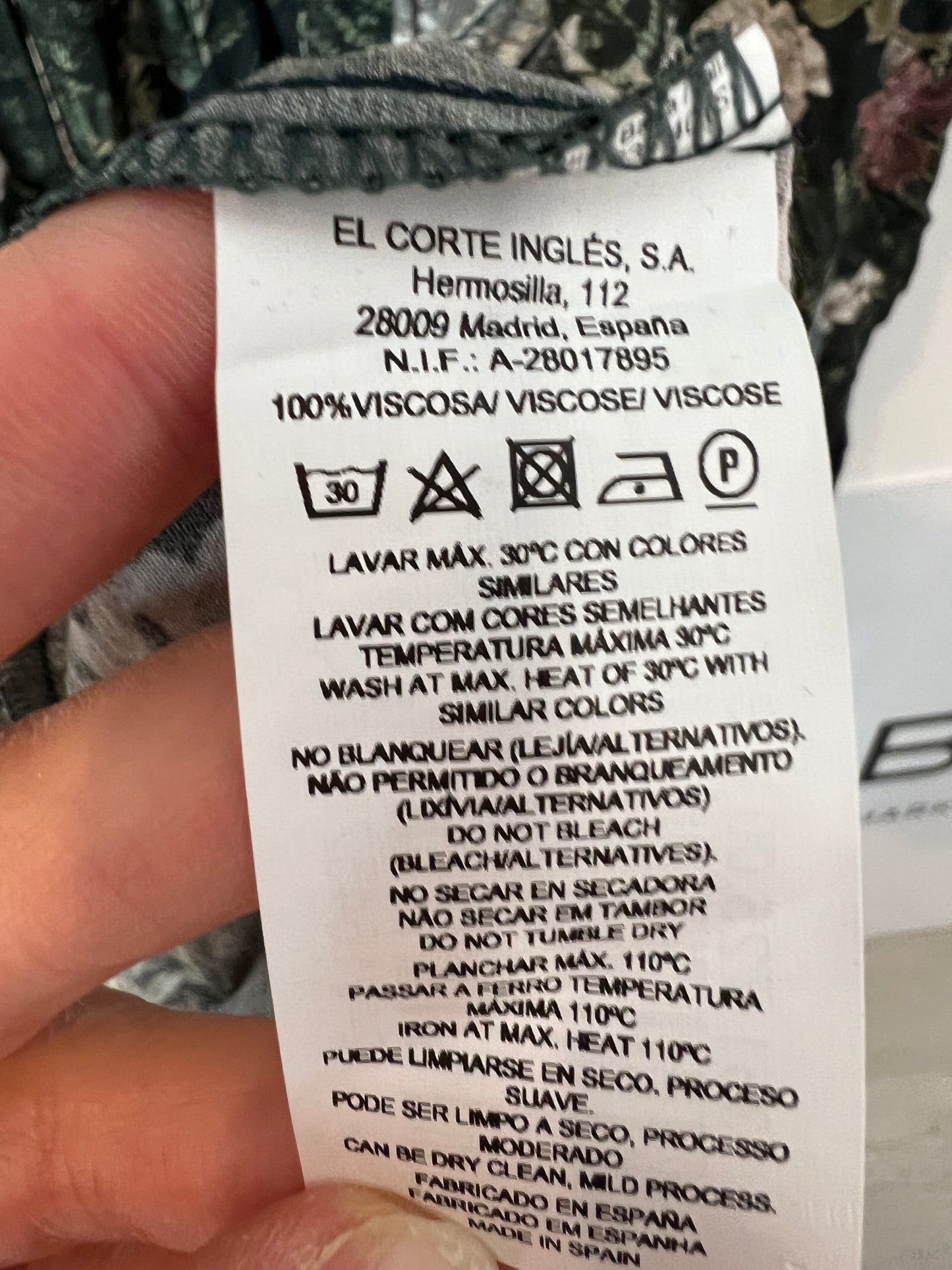 AMITIÉ. Vestido largo estampado fluido. T S