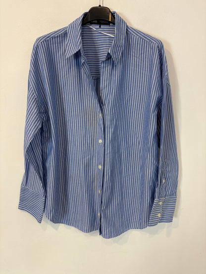 ZARA. Camisa azul rayas