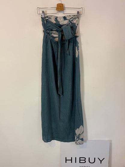 BABBAKI. Vestido midi azul palabra de honor
