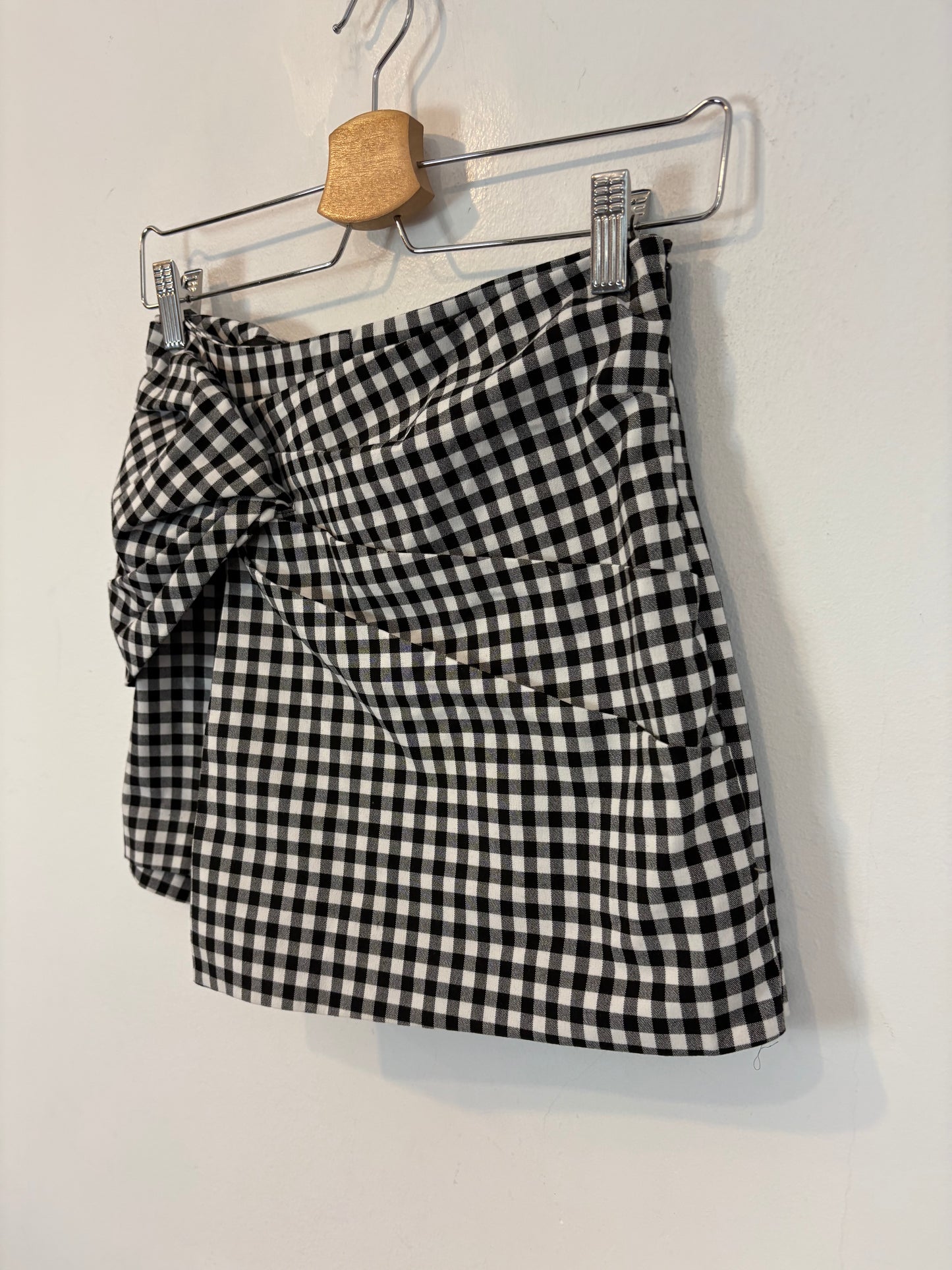 ZARA. Falda pantalón  corta vichy