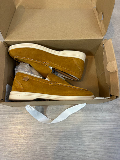 ZARA. Mocasines piel camel. T 30