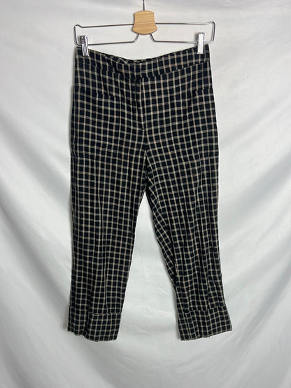 ZARA. Cropped checked trousers with pockets. Size XS