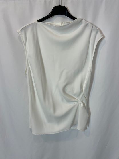 ZARA.  Top blanco abotonado espalda T.s