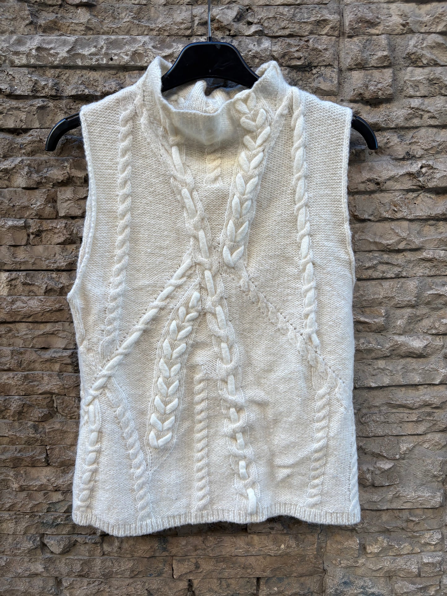 ZARA. jersey sin mangas crudo cuerdas