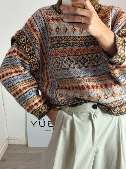 MANGO. Colorful printed sweater. TL