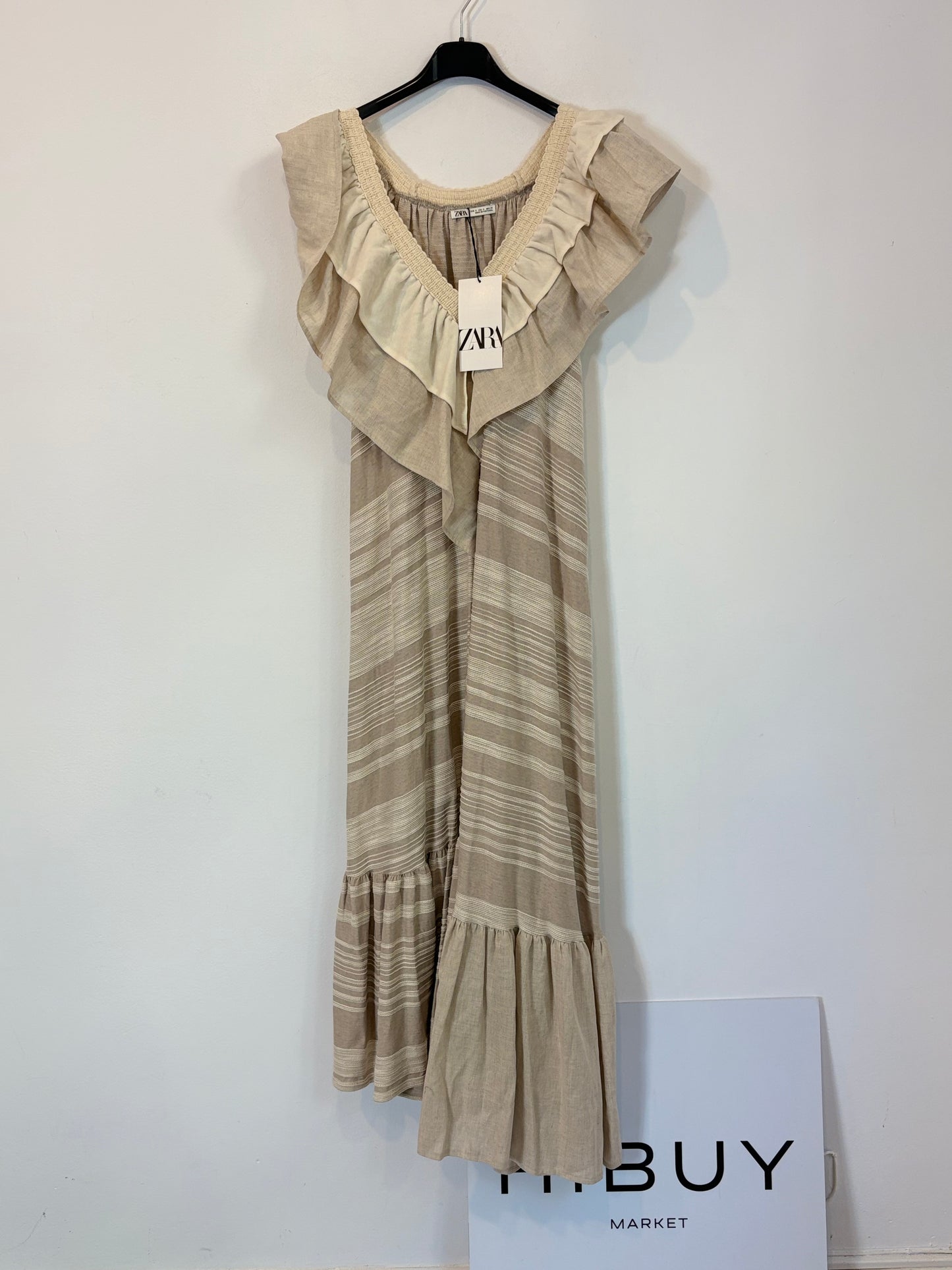 ZARA. Vestido largo beige texturas. T S