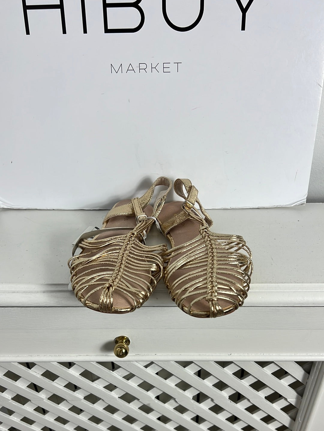 ZARA. Sandalia estilo cangrejera T.34