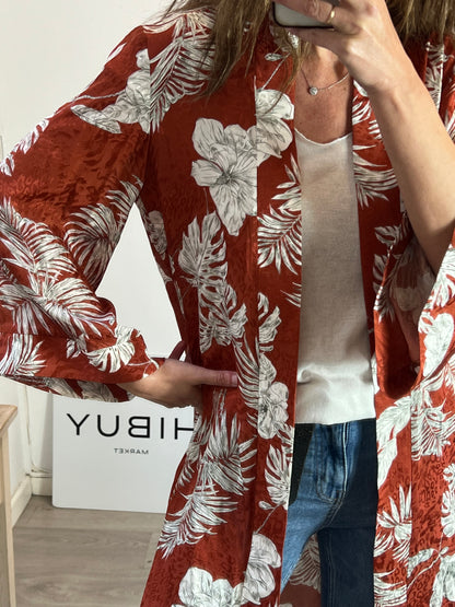 WHITE&amp;ONE. Tile flower kimono Tu(M)