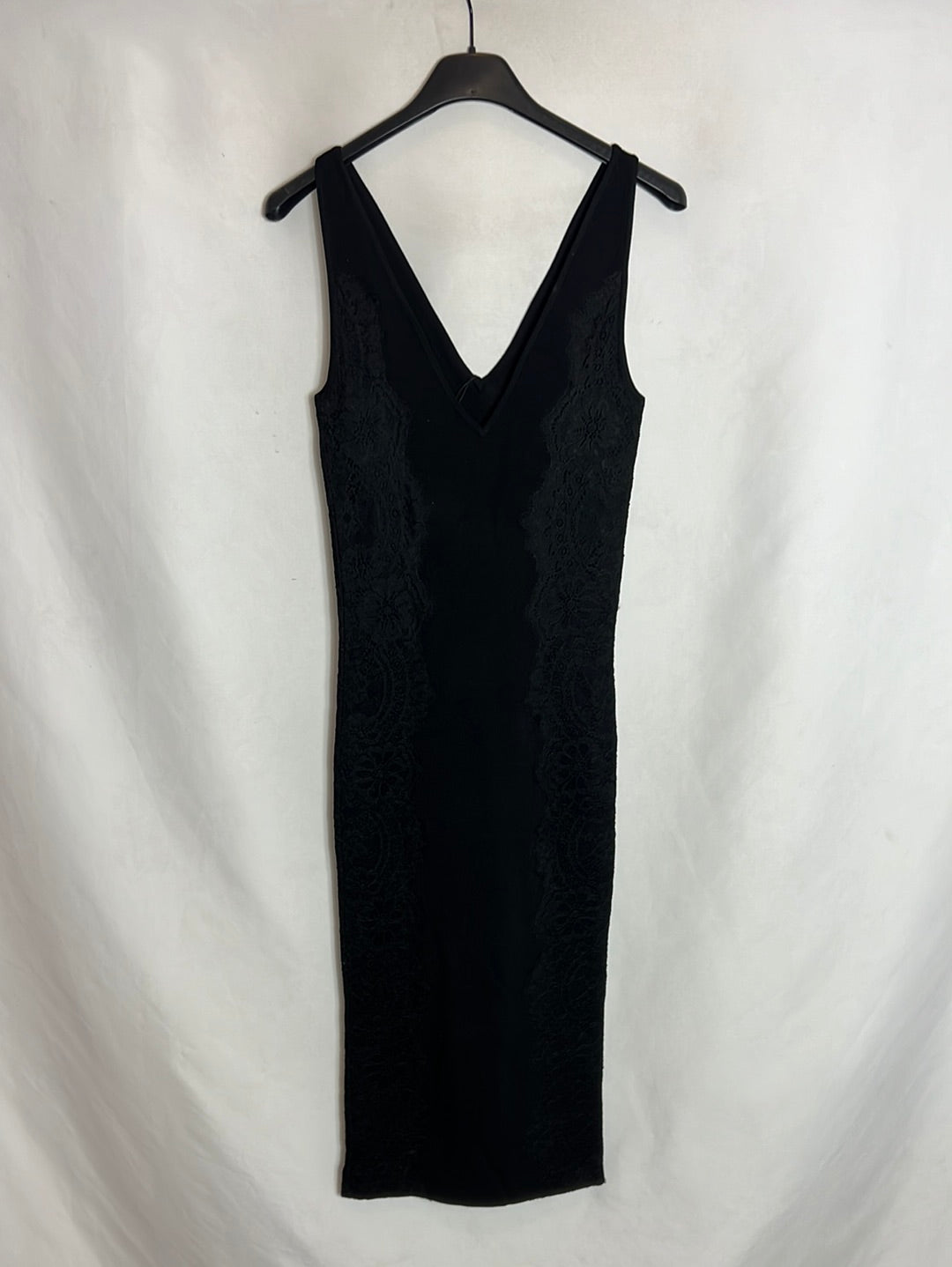 ZARA. Black fitted lace dress. TS