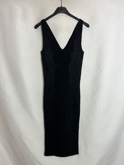 ZARA. Black fitted lace dress. TS