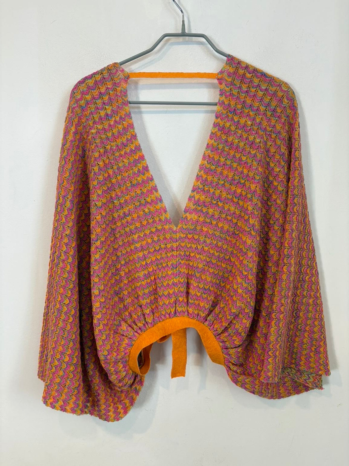 MANGO. Top punto colores manga amplia