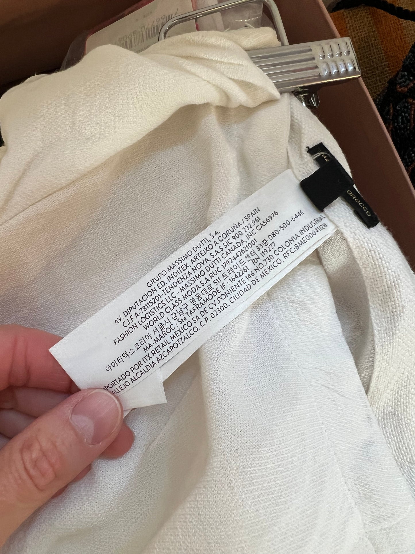 MASSIMO DUTTI. Pantalón blanco lazada mezcla