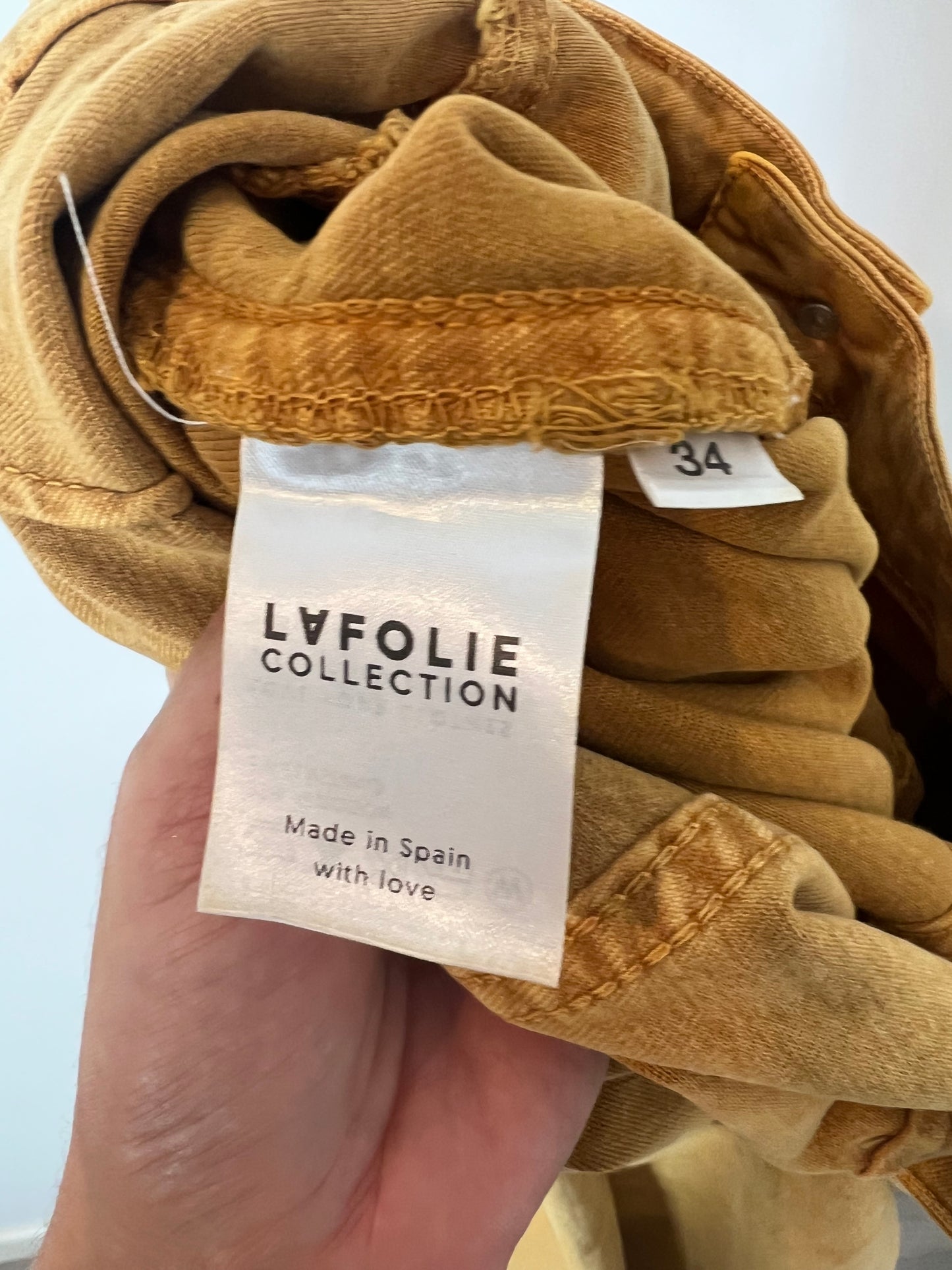 LAFOLIE COLLECTION. Pantalón ancho mostaza TU(34)