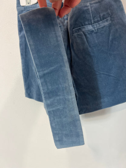 COCONUT. Pantalón textura azul con fajín. T 6 años