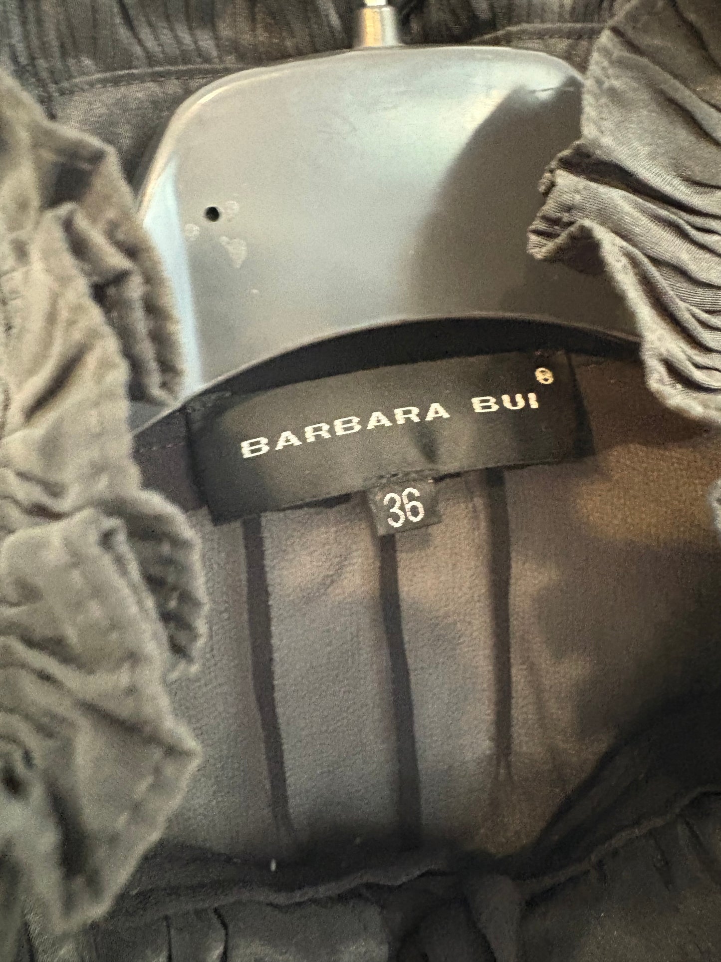 BARBARA BUI. Blusa negra semitransparente. T 36