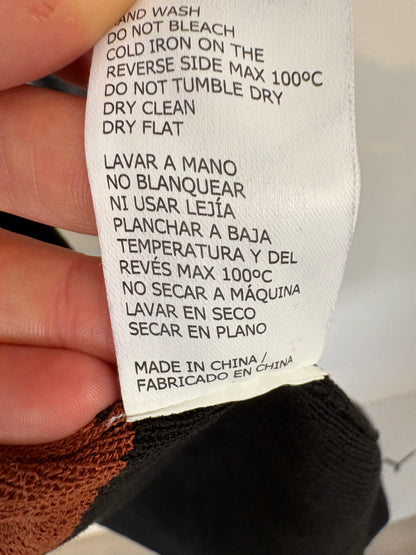 IS COMING. Conjunto punto rayas T.s