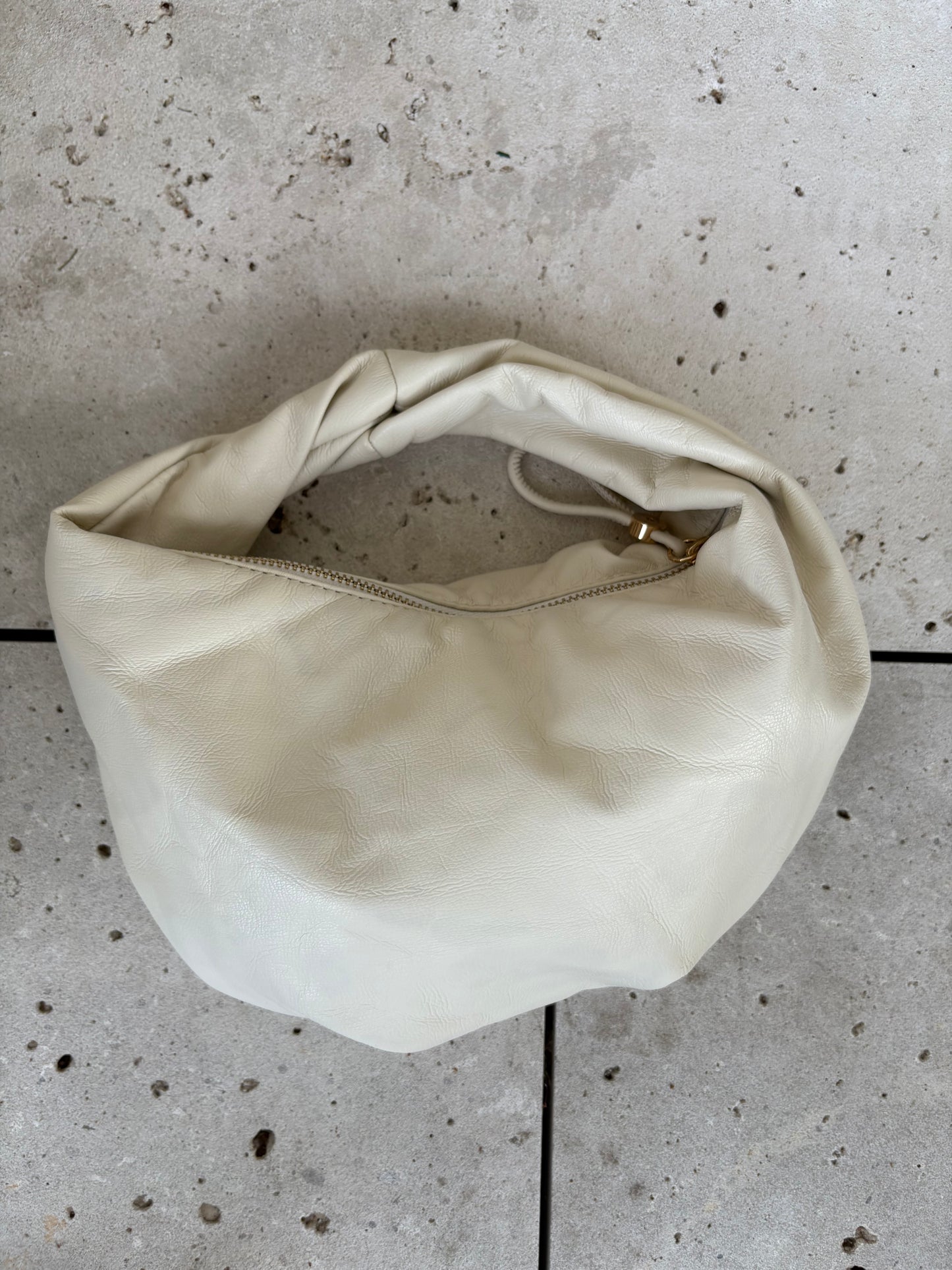 PARFOIS. Bolso beige mini