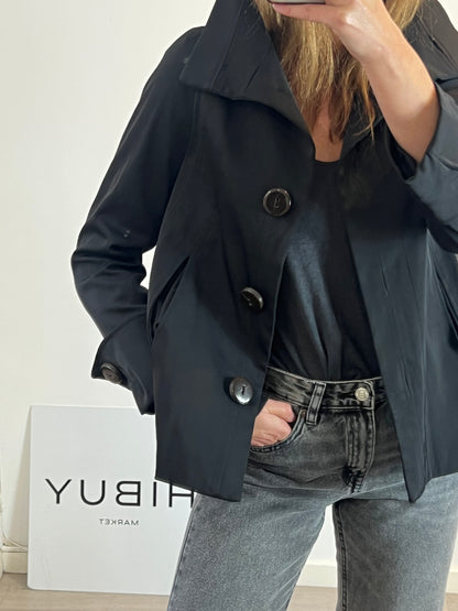 ZARA. Chaqueta negra textura detalle botones. T XS