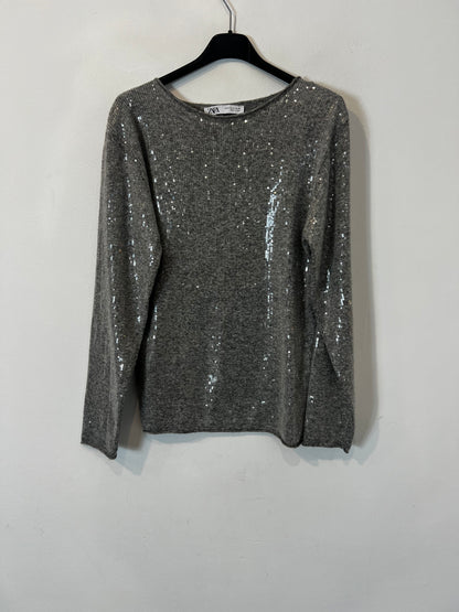 ZARA. conjunto gris lentejuelas con lana