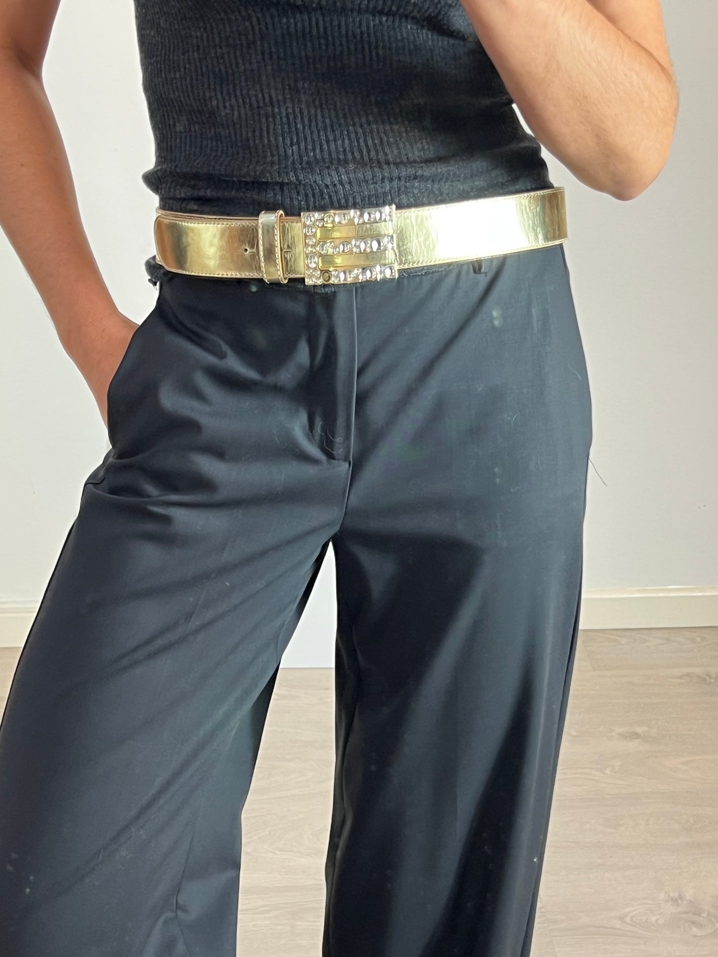 ETRO. Gold belt with rhinestone buckle. 90 cm.