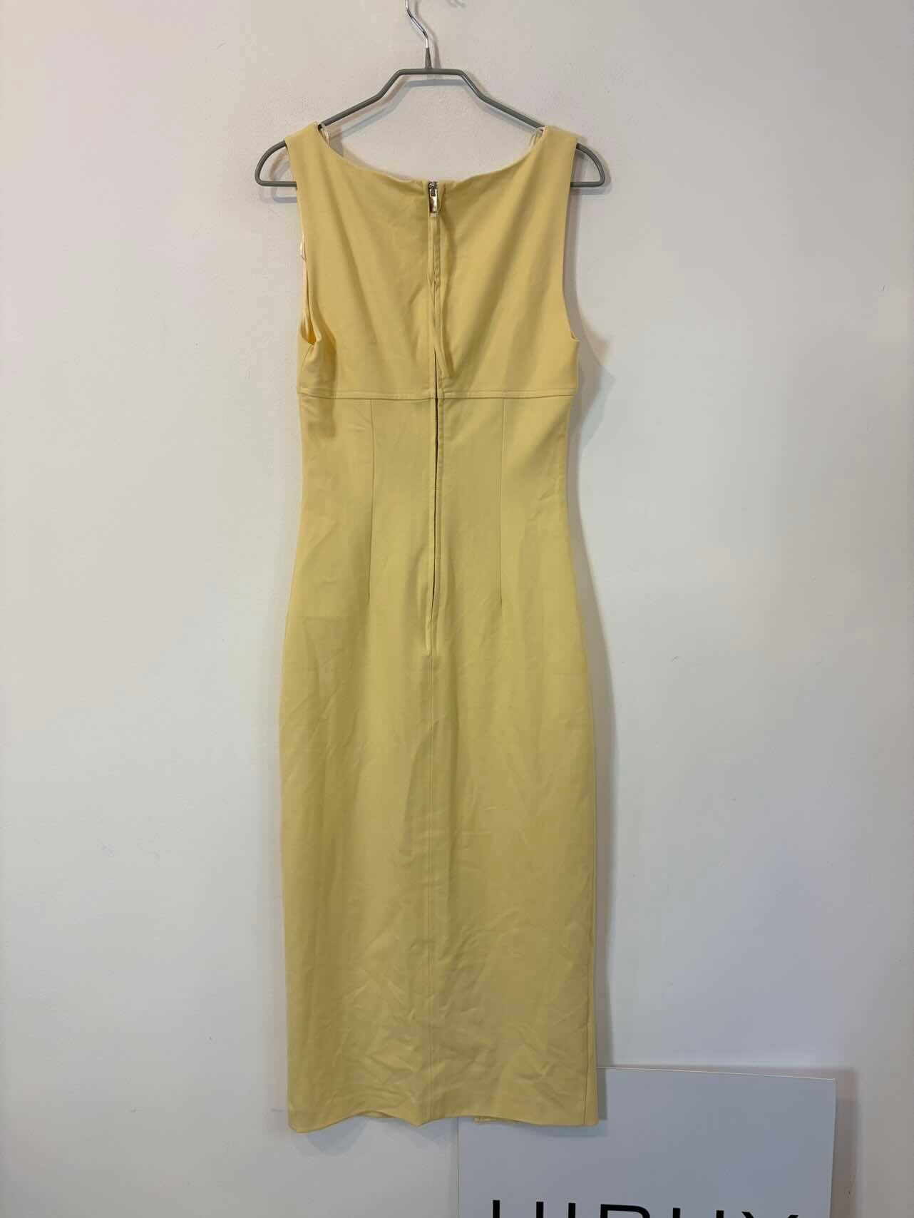 ZARA. Vestido largo entallado pastel