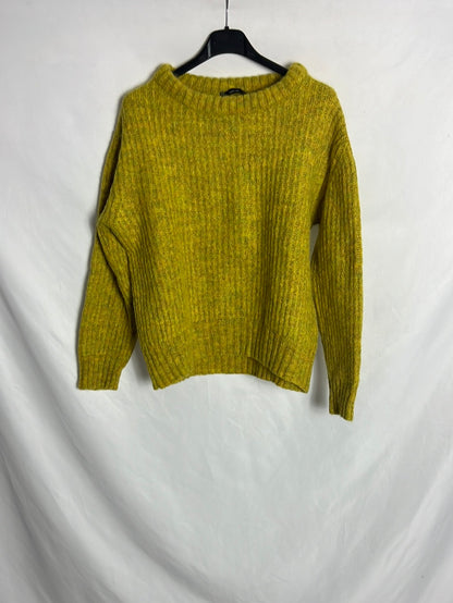 ZARA. Mustard knit sweater, size M