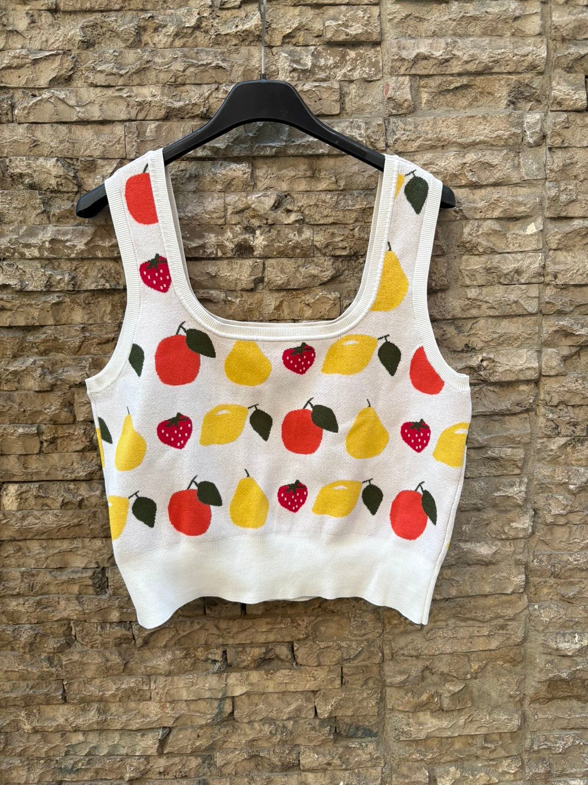 &OTHER STORIES. Top punto frutas