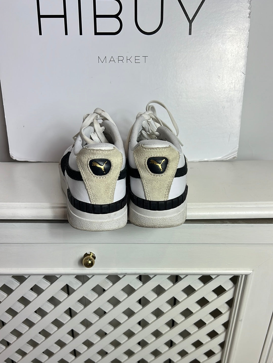 PUMA. Zapatillas blancas y negras. T 38 (Tara)