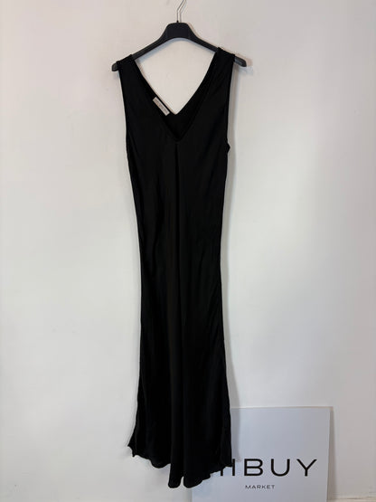 ALEXANDRA NEEL. Vestido largo negro con seda