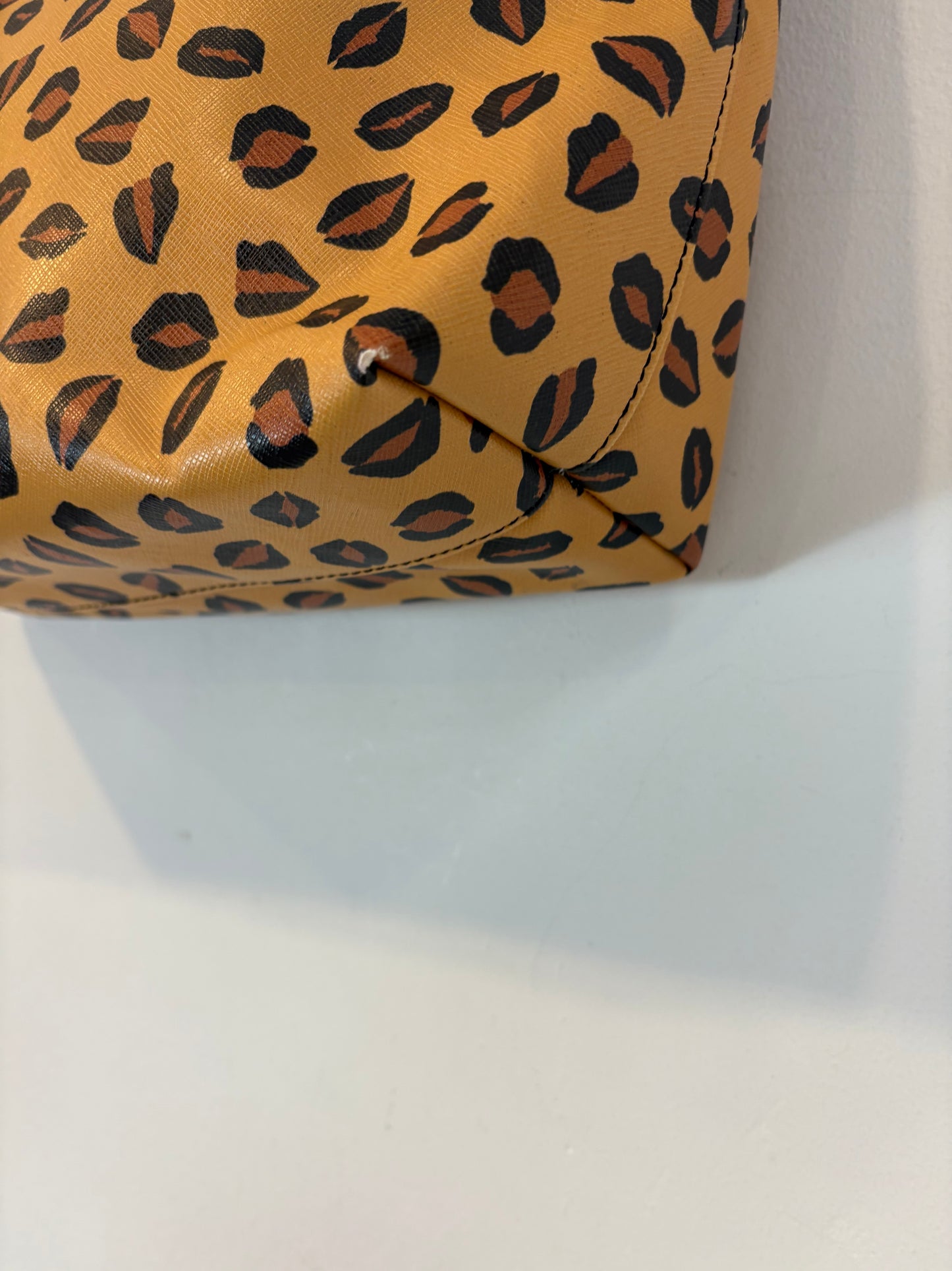 BIMBA Y LOLA. Bolso shopper edición especial