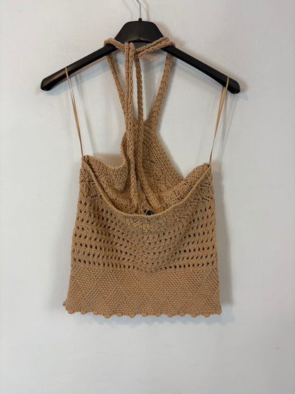 ZARA. Top beige croché halter