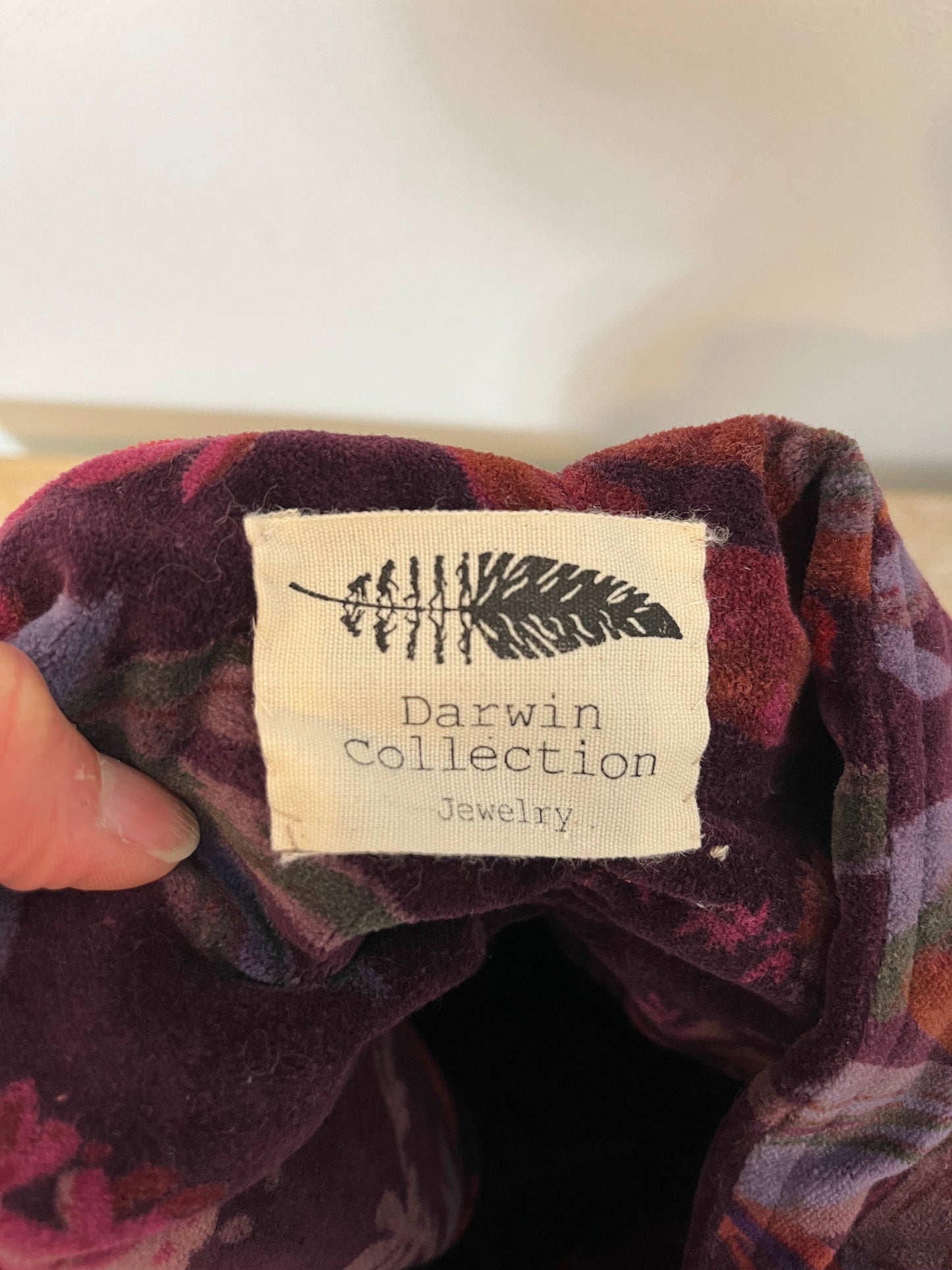 DARWIN COLLECTION. Bolso flores terciopelo