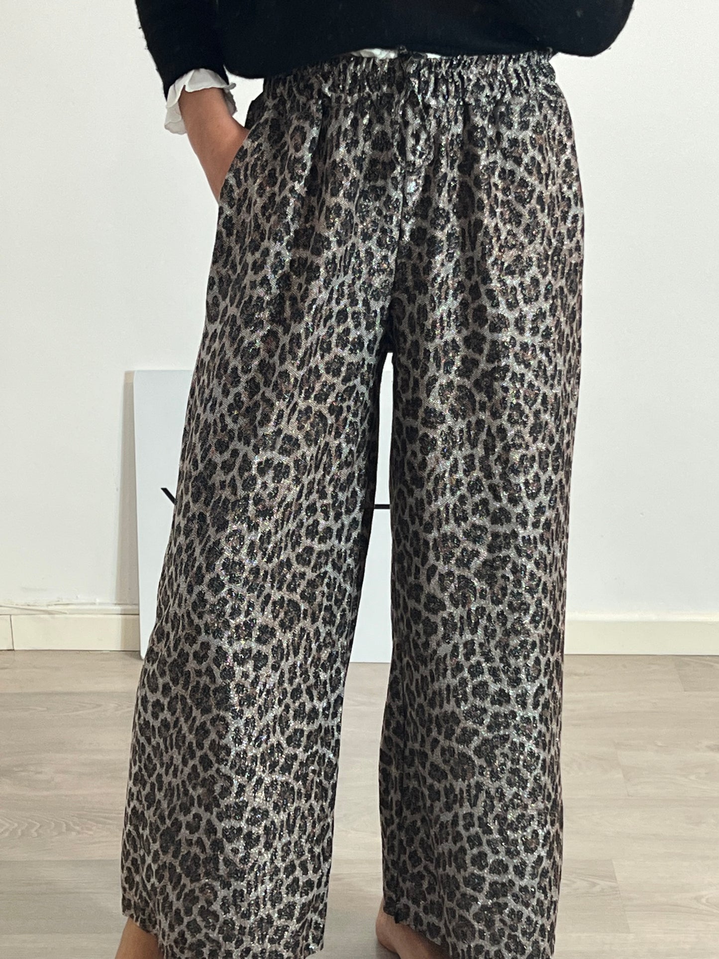 OTRAS. Pantalón fluido animal print T.u(m)