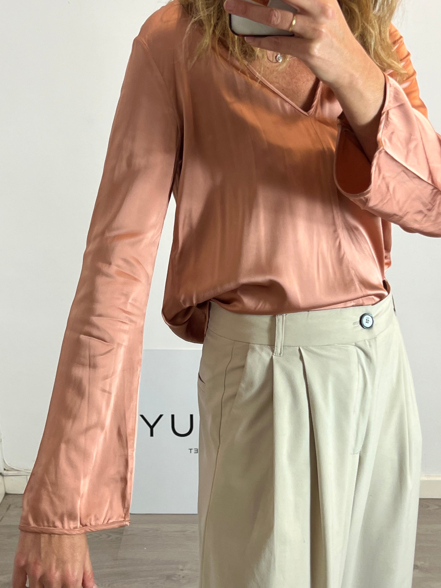 FORTE FORTE. Top maquillaje satinado T.s