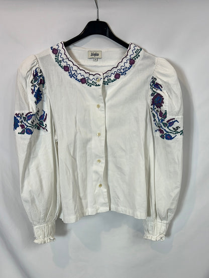 JOSEPHINE. Blusa blanca bordada hombreras T.s