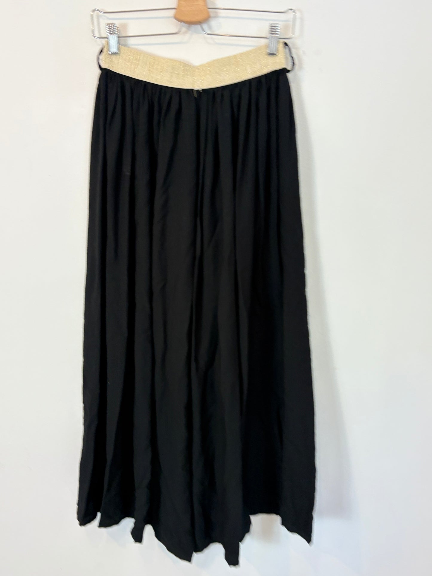 OTRAS. Pantalón fluido pata ancha