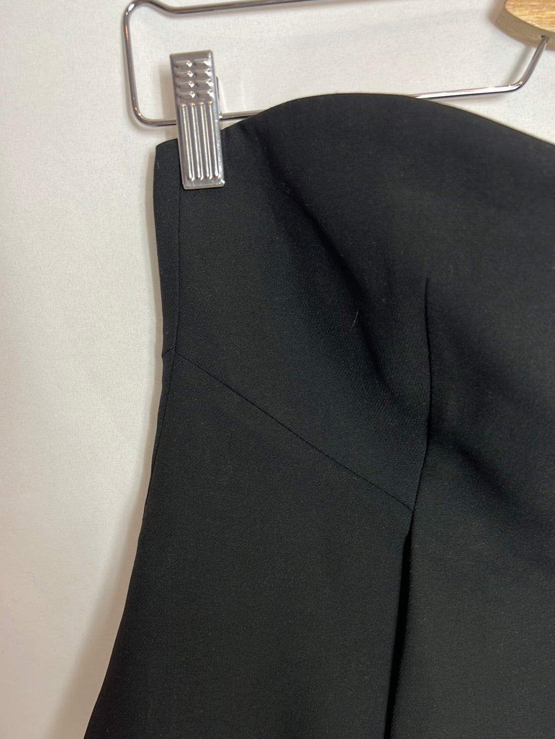 ZARA. Top palabra de honor negro. T S