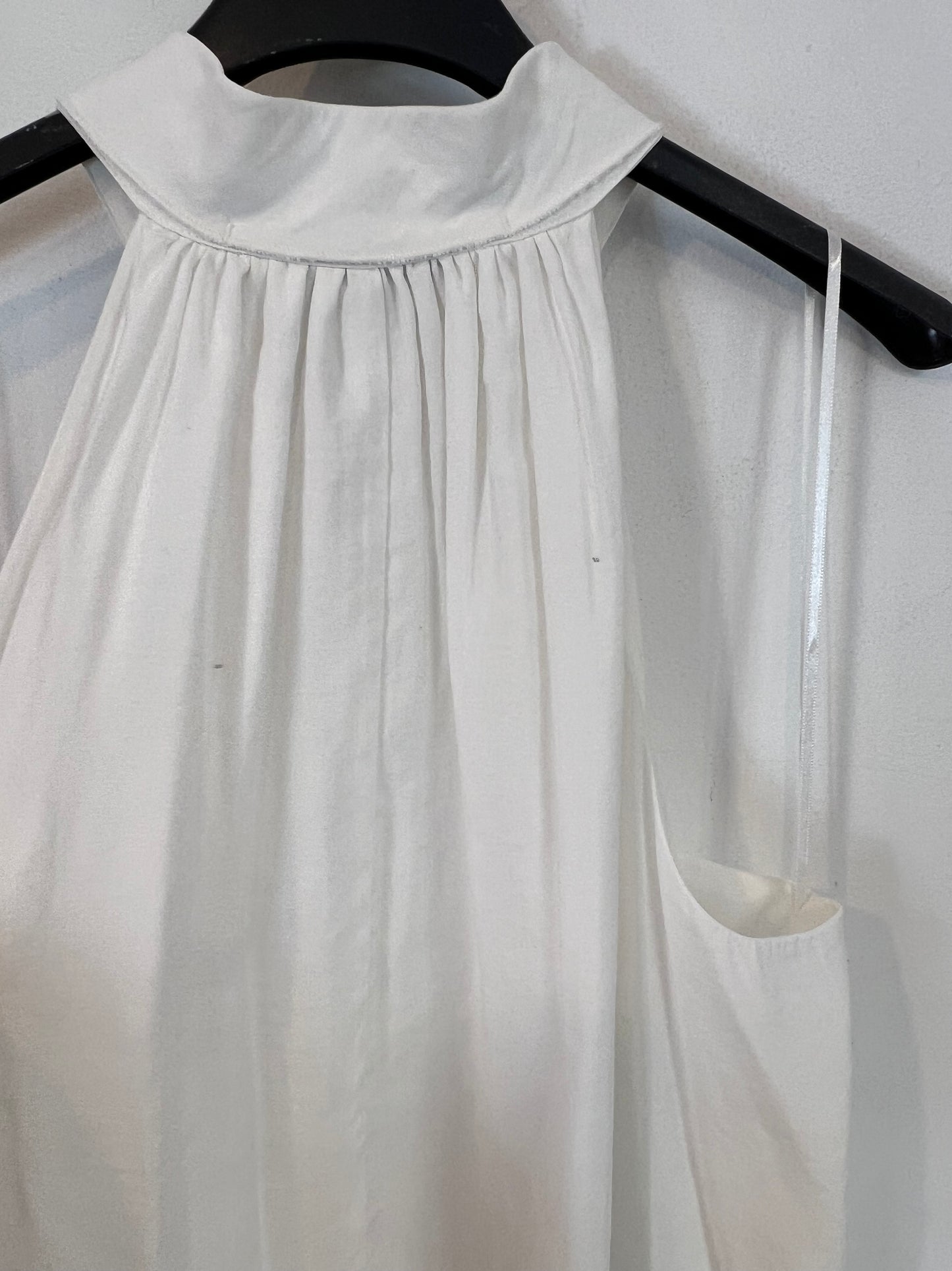 MASSIMO DUTTI. Vestido blanco fluido T.s