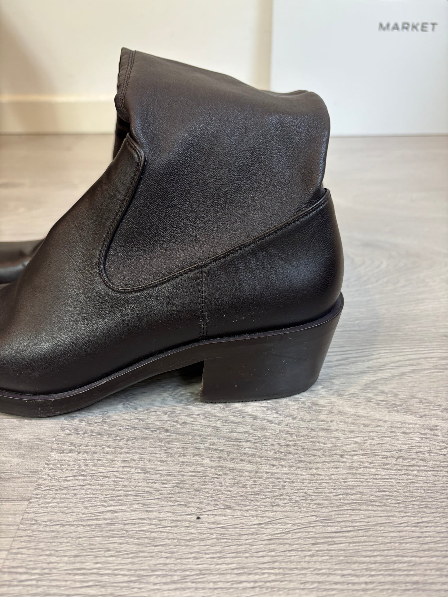 MASSIMO DUTTI. Botas camperas piel marrón