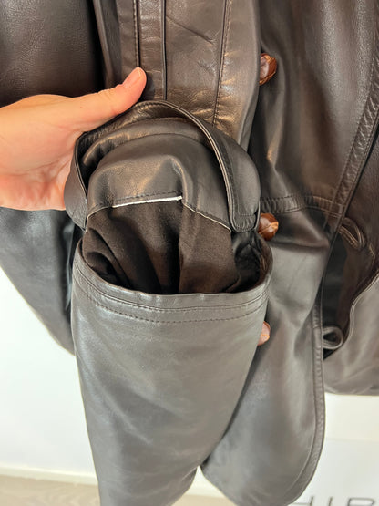 JIL SANDER. Abrigo marrón piel. T 40