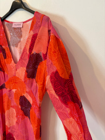 JUAN AVELLANEDA. Vestido largo estampado